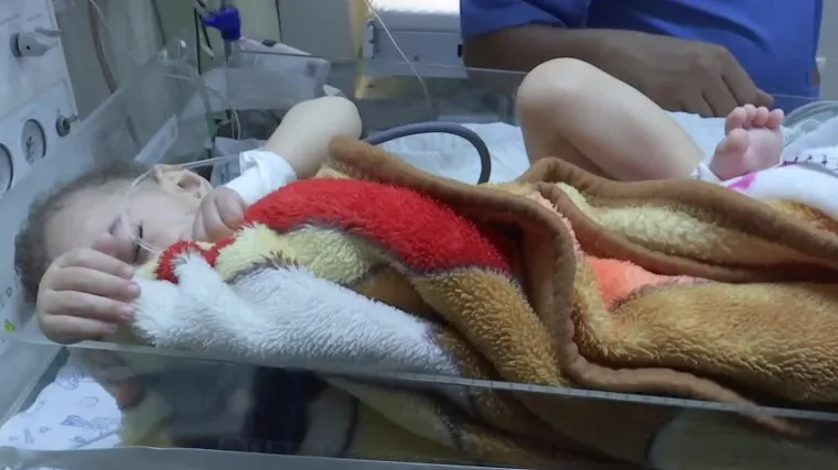 Ovaj &scaron;estomjesečni dječak noćas je jedini preživio izraelski zračni napad, ostalih 10 članova te obitelji je ubijeno