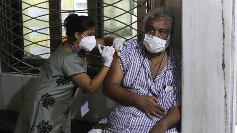 WHO predlaže: Odgodite cijepljenje djece. Donirajte zalihe doza siroma&scaron;nim državama