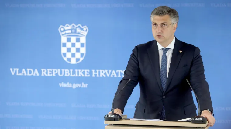Plenković: 'Milanoviću smo ponudili dva termina za Vijeće. Očito se želi ukrcati u vlak odlučivanja o avionima'