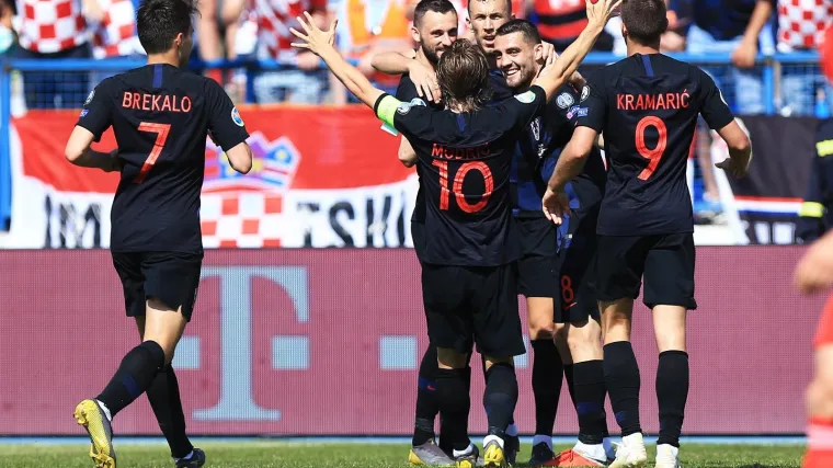 Dvojica Vatrenih iza sebe imaju stra&scaron;nu sezonu; 'Tko će igrati pored Modrića? Obojica. Vla&scaron;ić ispada'