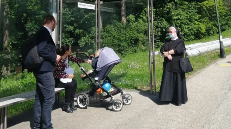 Pogledajte &scaron;to zajedničko imaju Toma&scaron;ević, časna sestra i Peruanka s djetetom