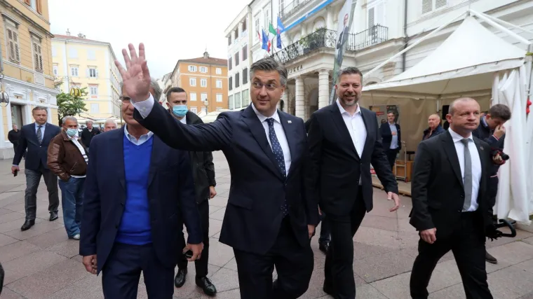 Plenković o popu&scaron;tanju mjera: 'Ne smijemo ugroziti turističku sezonu...'
