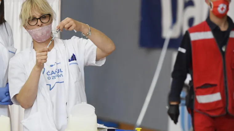 Stožer objavio: Umrlo 27 osoba, novih slučajeva zaraze imamo 518