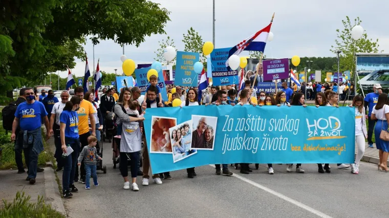 'Hod za život' prvi puta u Slavonskom Brodu, poslali poznatu poruku: 'To je priča koja svakog dira'