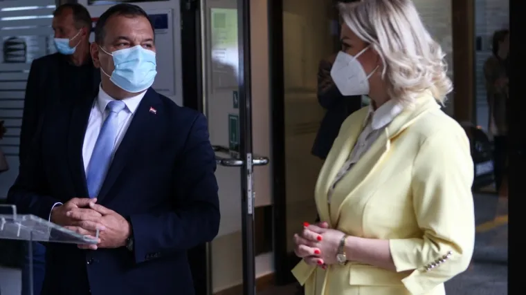 VIDEO Ministrica do&scaron;la u Zagreb pa 'proma&scaron;ila' državu: 'Uvaženi građani i građanke Crne Gore...'