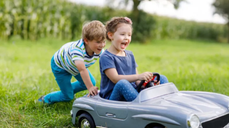 &Scaron;estogodi&scaron;nja djevojčica dobila je kaznu zbog prebrze vožnje: Pravila su za sve ista