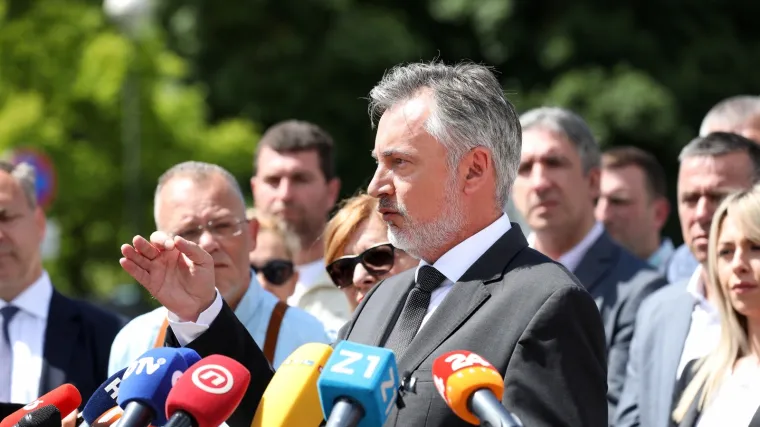 &Scaron;koro u zav&scaron;nom obraćanju: 'Ovaj grad žele voditi ljudi koji su se oznojili jedino igrajući basket'