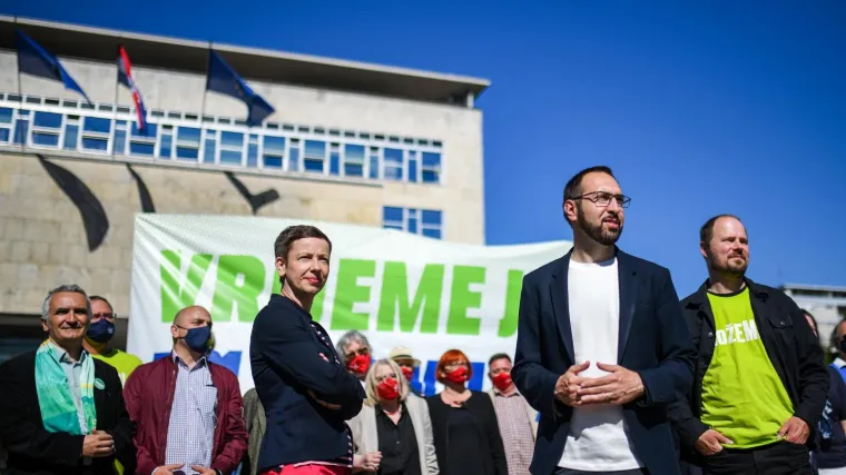 Toma&scaron;ević: 'Pozivamo građane da u nedjelju kažu glasno ne kampanji koju je vodio &Scaron;koro, u kojoj se demonizira suparnike'