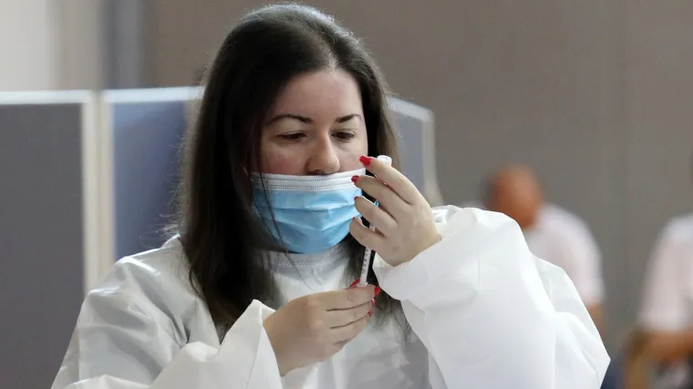 STOŽER U posljednjih 24 sata zabilježeno je 338 novih slučajeva zaraze: Umrlo je jo&scaron; 10 oboljelih od covida