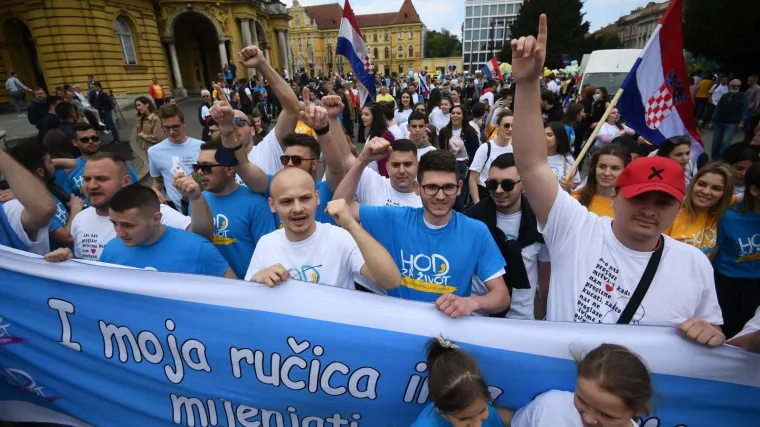 U Zagrebu održan &scaron;esti Hod za život, ali i prosvjed protiv njega: RTL Danas razgovarao je s obje strane