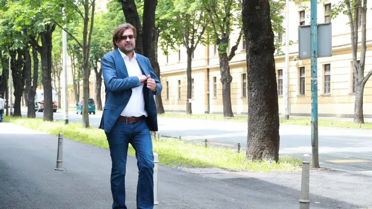 Milan Popović: 'U Ka&scaron;tel Gomilici je izgorjela i moja jahta'