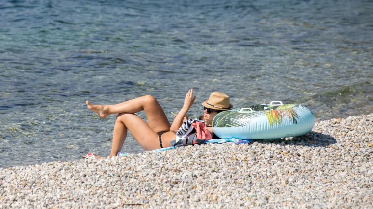 Turisti se polako vraćaju, u Hrvatskoj ih je trenutno gotovo 100.000. Stvara li im pandemija stres?