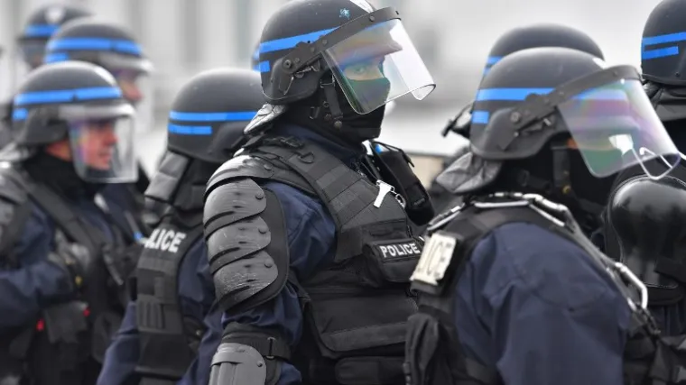 Ukopao se u &scaron;umi nakon &scaron;to je pucao na policiju koja je bila pozvana zbog obiteljskog nasilja