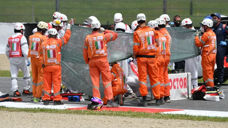 Poginuo mladi motociklist, 40 minuta mu pružali pomoć na stazi, ali nije mu bilo spasa