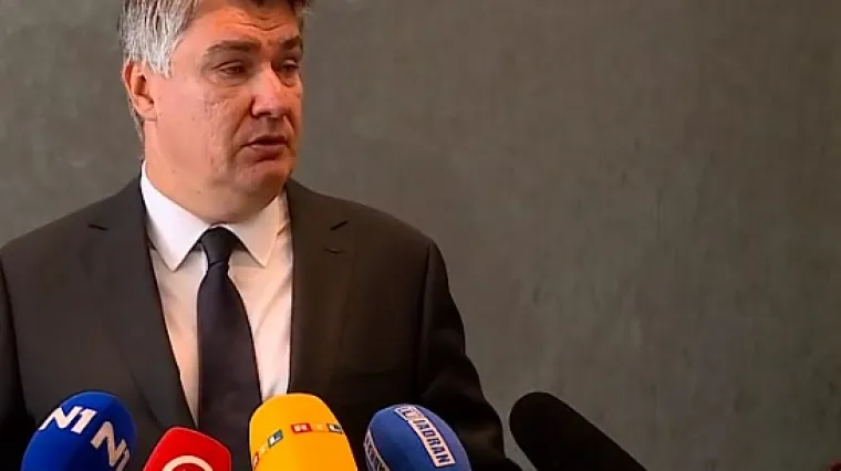 Milanović: 'Pupovac divlja po mrežama. Kada su razbijane ploče po Vukovaru onda sam ja morao biti Srbin'