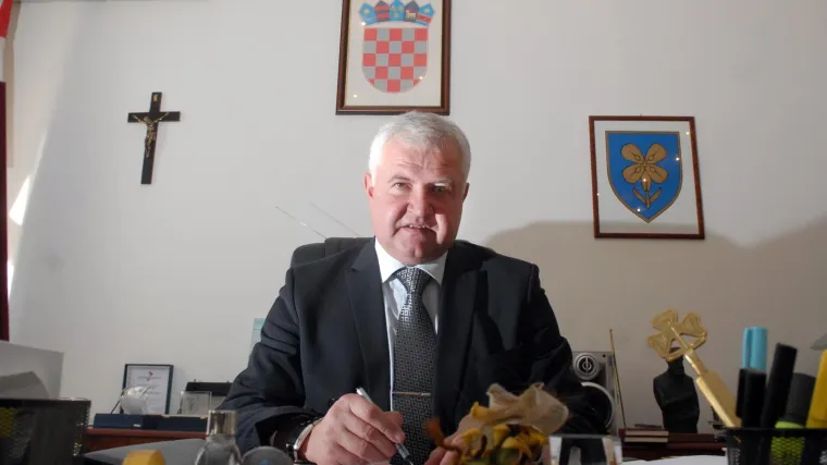 HDZ-ov župan nije podnosio kritike pa je tužio medije koji su to činili: Županija mora platiti goleme odvjetničke tro&scaron;kove