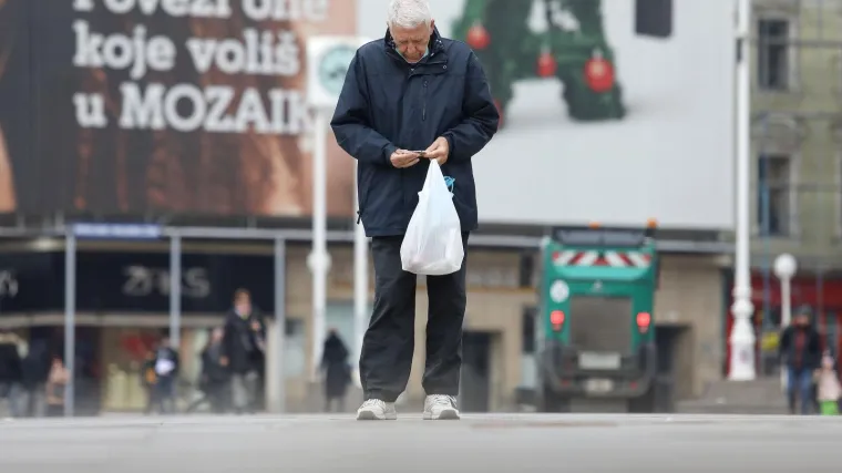Primate mirovinu iz inozemstva? Saznajte &scaron;to morate napraviti da biste do&scaron;li do covid-dodatka i imate li na njega pravo