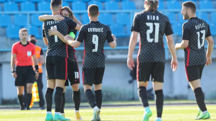 Dalić o svom glavnom oružju: Sad je sve jasno, karte su pokazane; 'Njega vidim na polu&scaron;pici ili desno, a igrat ćemo s jednim napadačem'