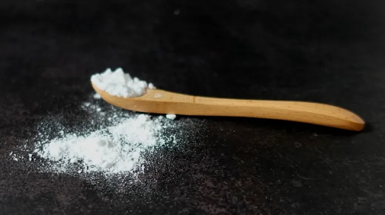 Soda bikarbona za čišćenje pećnice