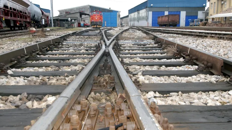 Zbog potresa zatvorene pruge Knin - Split i Knin - Šibenik