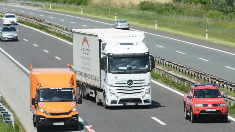 Nesreća na A3 između čvorova Okučani i Nova Gradi&scaron;ka: Mogući su zastoji