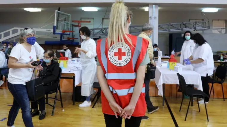 U Dalmaciji se premalo cijepe: 'Kaže prijateljica da se ne cijepi jer je zdrava. Zaboga! Cijepe se zdravi! Ne bolesni!'