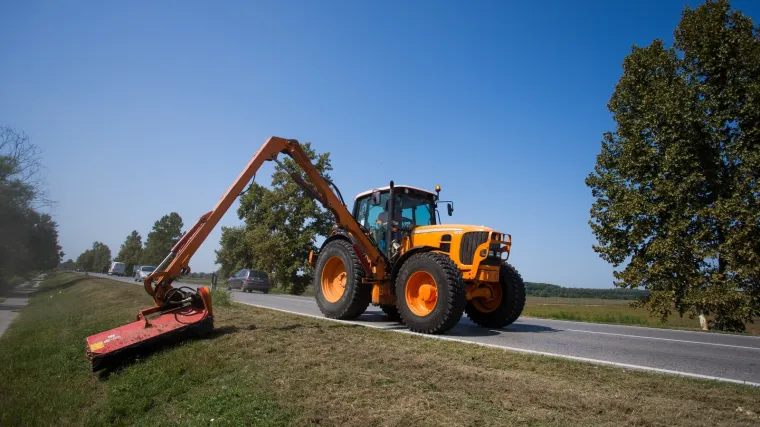 Za dlaku izbjegnuta tragedija: Kosio travu pa aktivirao čak dvije bombe