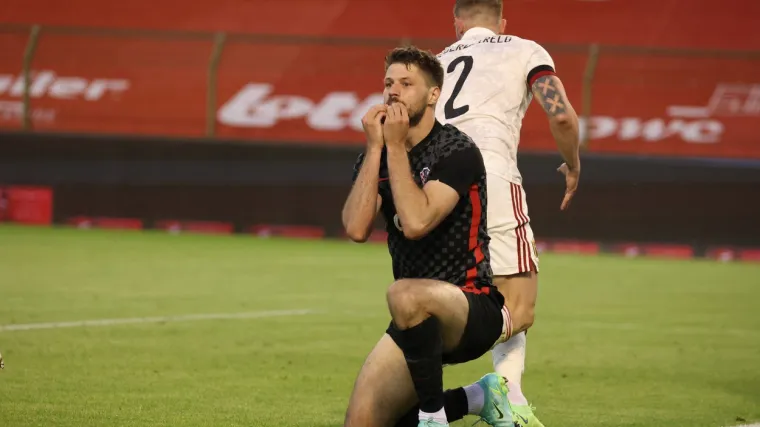 Petković do&scaron;ao na presicu s modricom ispod oka i iznenadio sve obja&scaron;njenjem