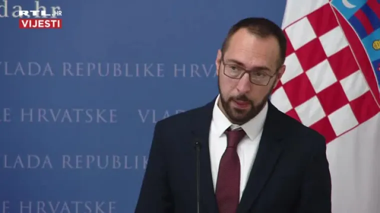 Toma&scaron;ević i Horvat nakon sastanka u Banskim dvorima o obnovi nakon potresa: "Prvi bageri kreću sredinom lipnja"