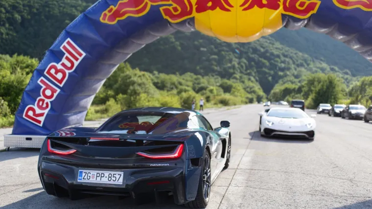 FOTO Rimčeva Nevera sudjelovala je na reliju Pink Wing: Jurila je čak 330 km/h