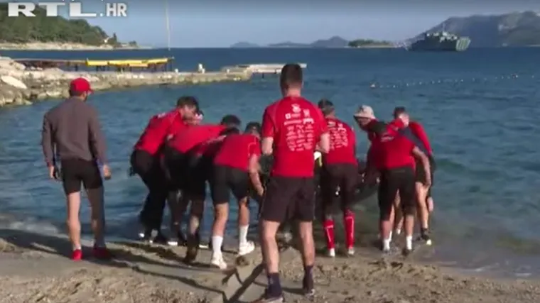 Neretvanska lađa prevalila 280 kilometara na moru! 'Rekli smo: Nema &scaron;to, ovo će biti jo&scaron; jedna avantura'