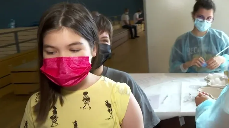12-godi&scaron;nja Mara je najmlađa Riječanka koja je primila cjepivo protiv korone: 'Napokon sam slobodna'