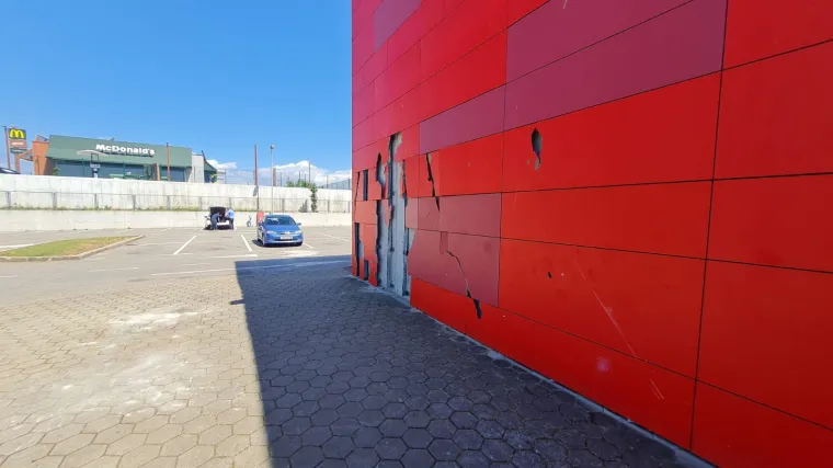 Pod okriljem noći: Bankomati eksplodirali u Poreču i Taru. Policija traga za počiniteljima