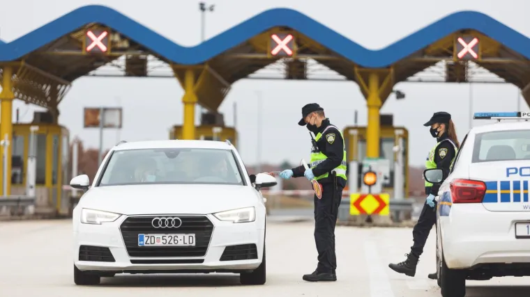 I ove godine zbog osiguravanja sigurnije turističke sezone na hrvatsku obalu stiže potpora od 236 policajaca