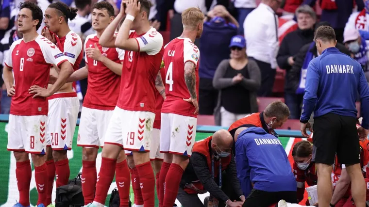 Danski izbornik otkrio što se događalo u svlačionici nakon Eriksenova srčanog udara: 'Zašto nisu mogli odgoditi?!'