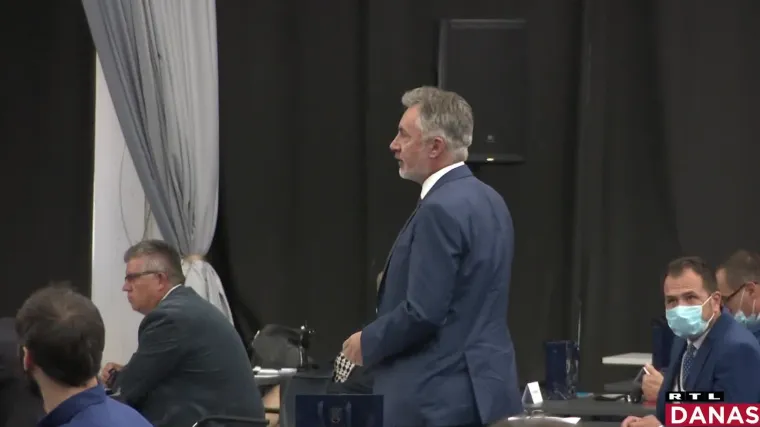 &Scaron;koro nakon osnivanja Skup&scaron;tine: 'Toma&scaron;evića ne bi pobijedila niti Angela Merkel uz podr&scaron;ku koju je on imao u Hrvatskoj'