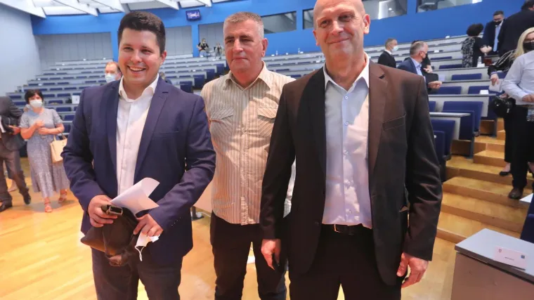 Skup&scaron;tina SDŽ-a nije konstituirana. Bulj: 'Nije mi jasno &scaron;to su s ovim htjeli. Kupiti vrijeme?'