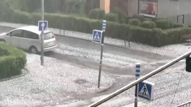 Obilna ki&scaron;a izazvala u Madridu 12 litara ki&scaron;e u 10 minuta: Vatrogasci su intervenirali čak 114 puta