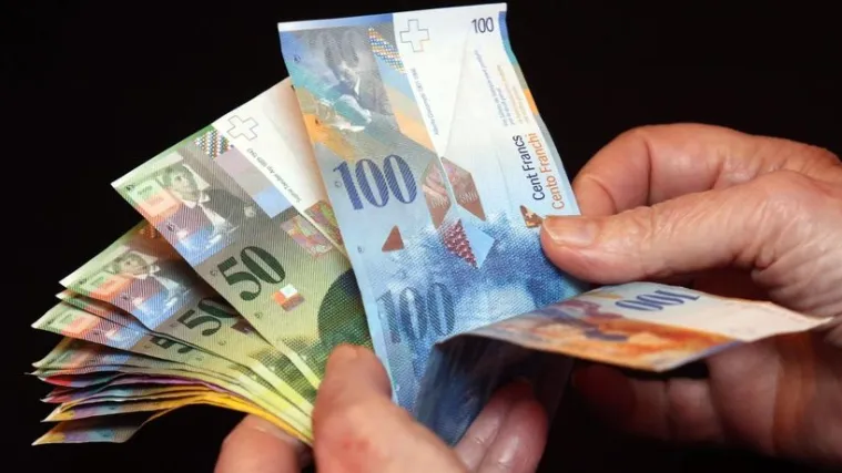 Probao ali...: U čakovečkoj mjenjačnici tražio da mu promjene lažnih 1000 &scaron;vicarskih franaka