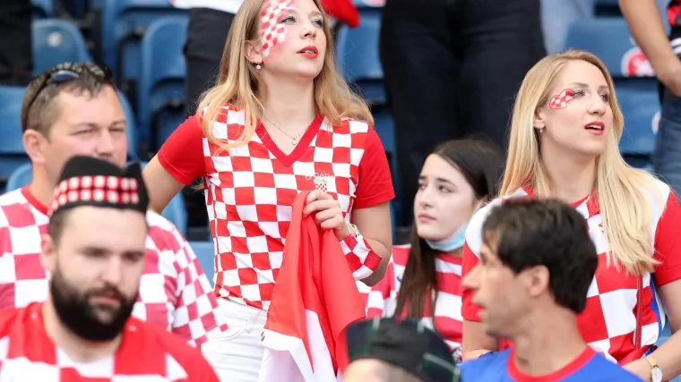 Oko 300 hrvatskih navijača podržava Vatrene u Glasgowu, nema ni puno više Čeha