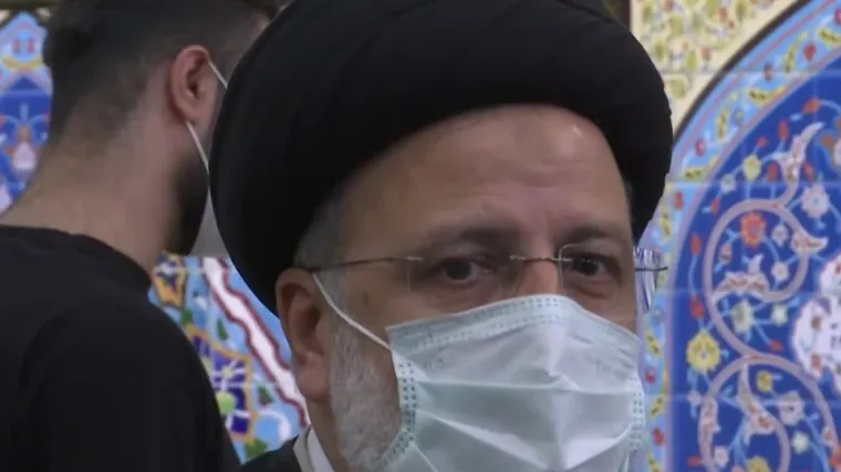 Iran je dobio novog predsjednika: Ultrakonzervativni sudac Ibrahim Raisi pobijedio je u prvom krugu sa 62 posto glasova