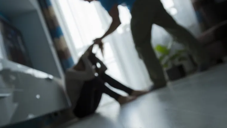 Ubila je očuha koji ju je godinama zlostavljao, silovao. A sad joj počinje suđenje zbog ubojstva