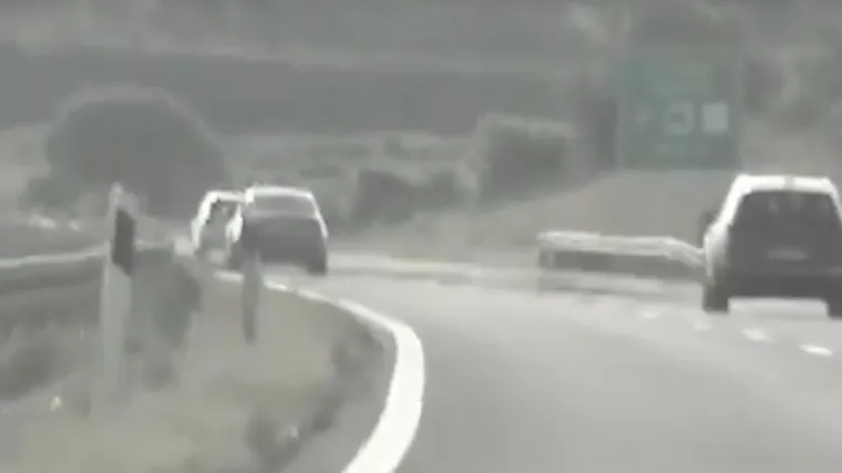 Mladi Zagrepčanin u maminom BMW-u jurio Dalmatinom 254 kilometra na sat - čeka ga masna kazna