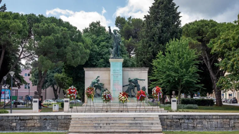 Pulski gradonačelnik žestoko o vandaliziranju spomenika partizanima: 'Zadojeni idejom gubitnika, oblikovani neznanjem'