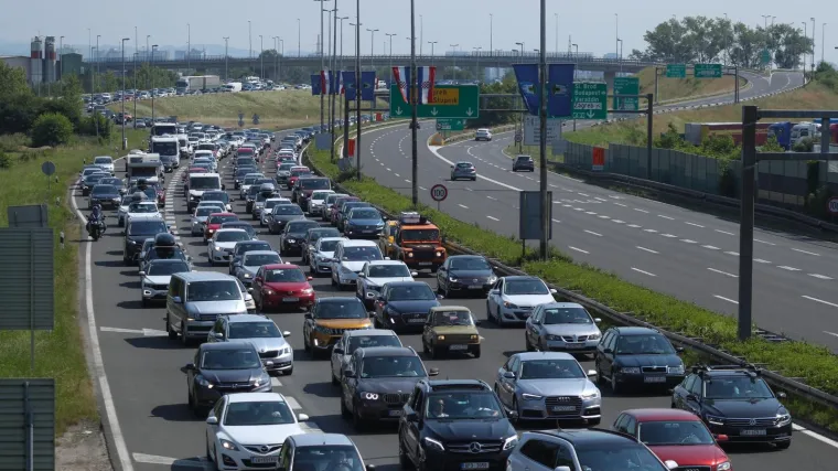 HAK poručuje kako je promet gust prema Zagrebu, ali nema zastoja ni kolona