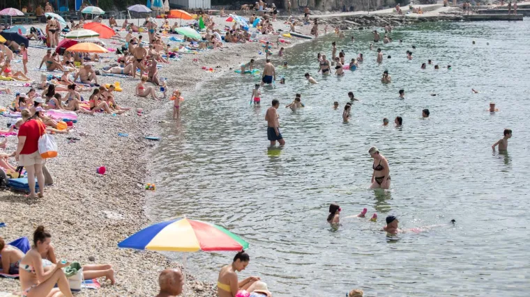 Ovoliko gostiju nitko nije očekivao: Prizori s Jadrana kao da su od prije nekoliko godina