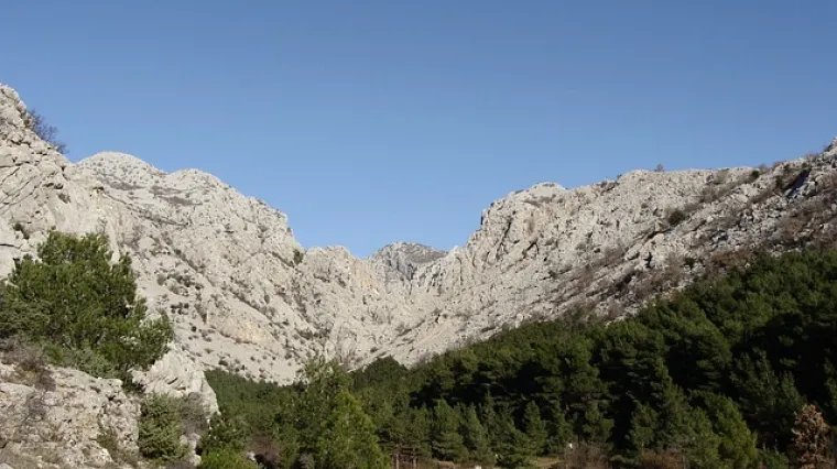 &Scaron;to ponijeti na planinarenje?