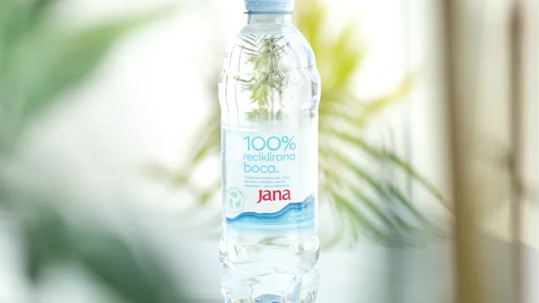 Iz po&scaron;tovanja prema prirodi: Jana u 100% recikliranoj boci