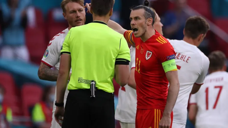 Prvo se svađao sa sucem na utakmici, a onda je izletio s intervjua; Naljutilo ga je jedno pitanje