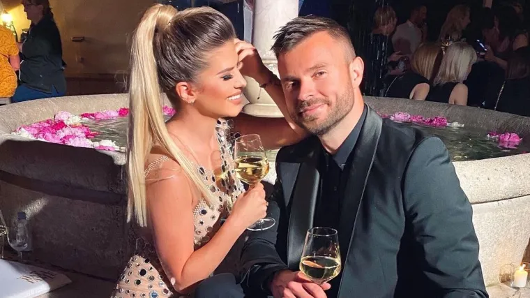 Ecija Ivu&scaron;ić dovela Instagram do usijanja novom fotkom u bikiniju: Njen novi dečko ostavio zaljubljeni komentar